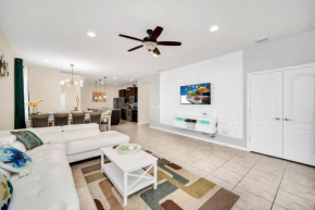 Disney Modern 6 BR Vacation home w/ Pool &Hot Tub